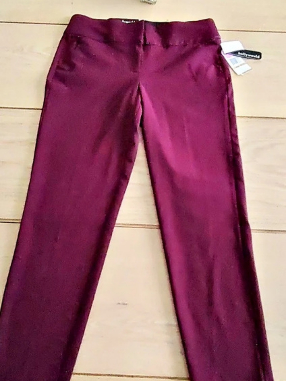 Hollywould Straight Leg Pants in Burgundy Size 7 NWT